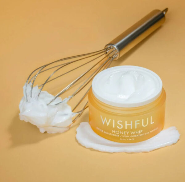 huda beauty wishful honey whip peptide moisturizer