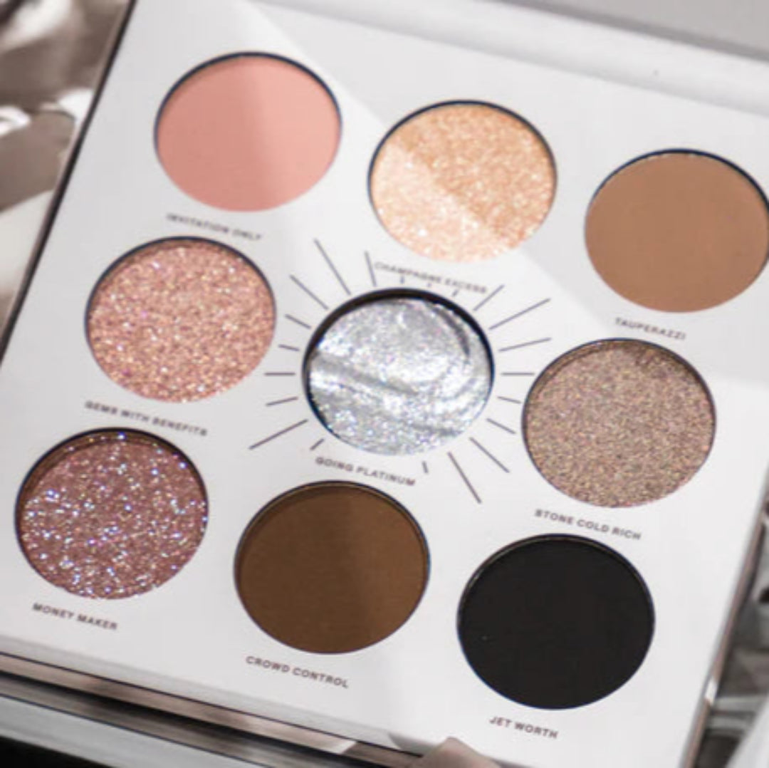 MORPHE- Rich & Foiled Artistry Palette Going Platinum - Image 4
